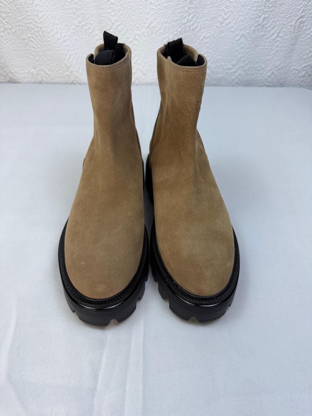 rag & bone Quinn Chelsea Boots Camel Suede Lug Sole New 39 (8/8.5) - Picture 2 of 9